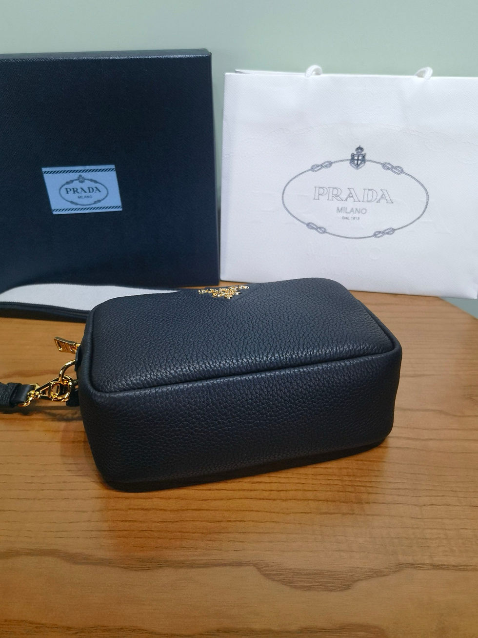Thumbnail: PD Small Camera Crossbody Bag 22x14x8cm — White
