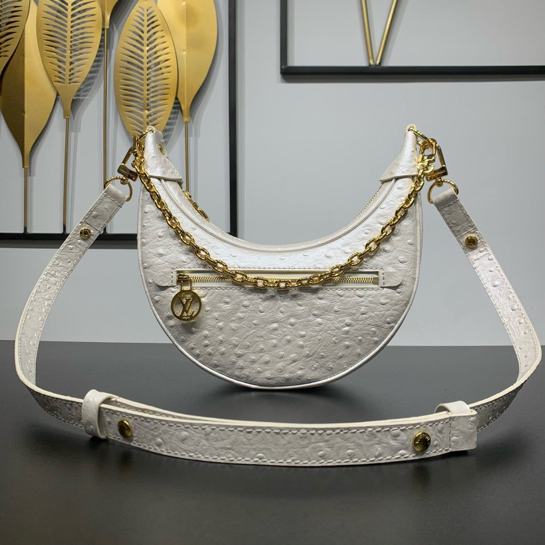 Louis Vuitton LOOP 23 IN WHITE PEARL OSTRICH LEATHER GOLD HARDWARE