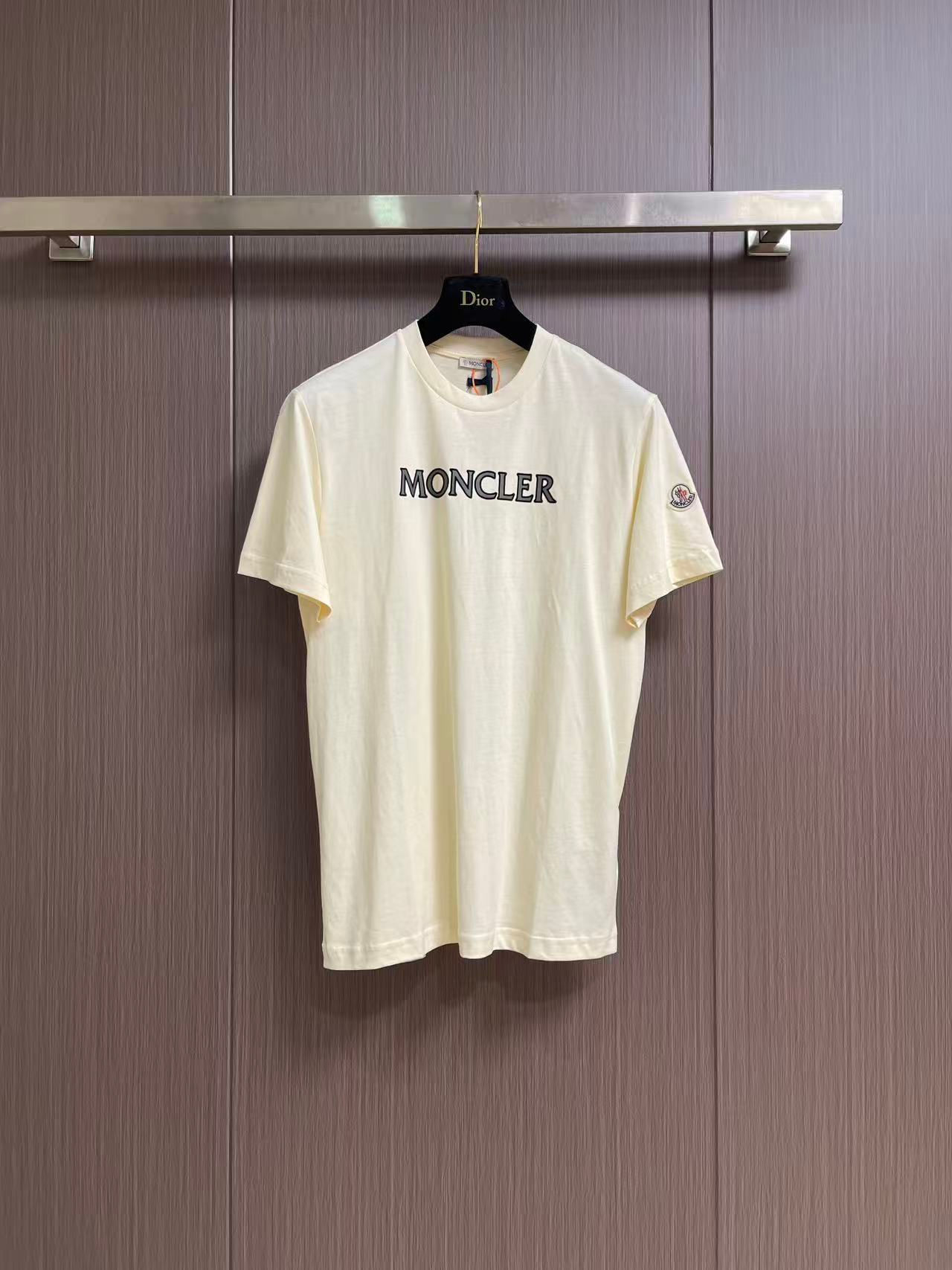 Moncler T-Shirt