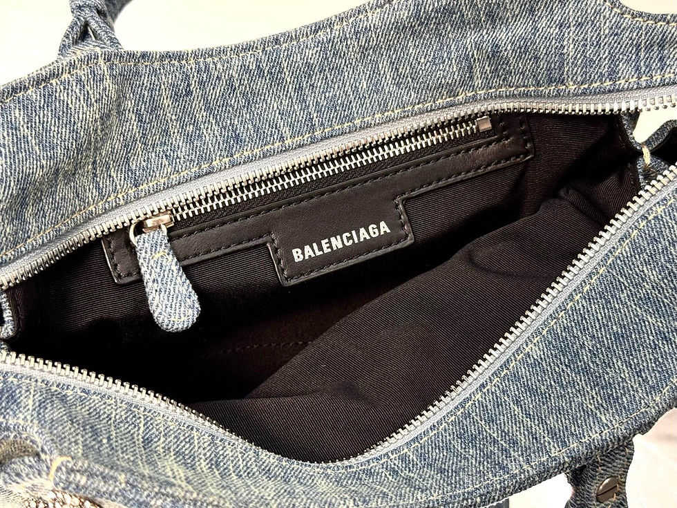 Thumbnail: Balenciaga Le Cagole Moon Bag