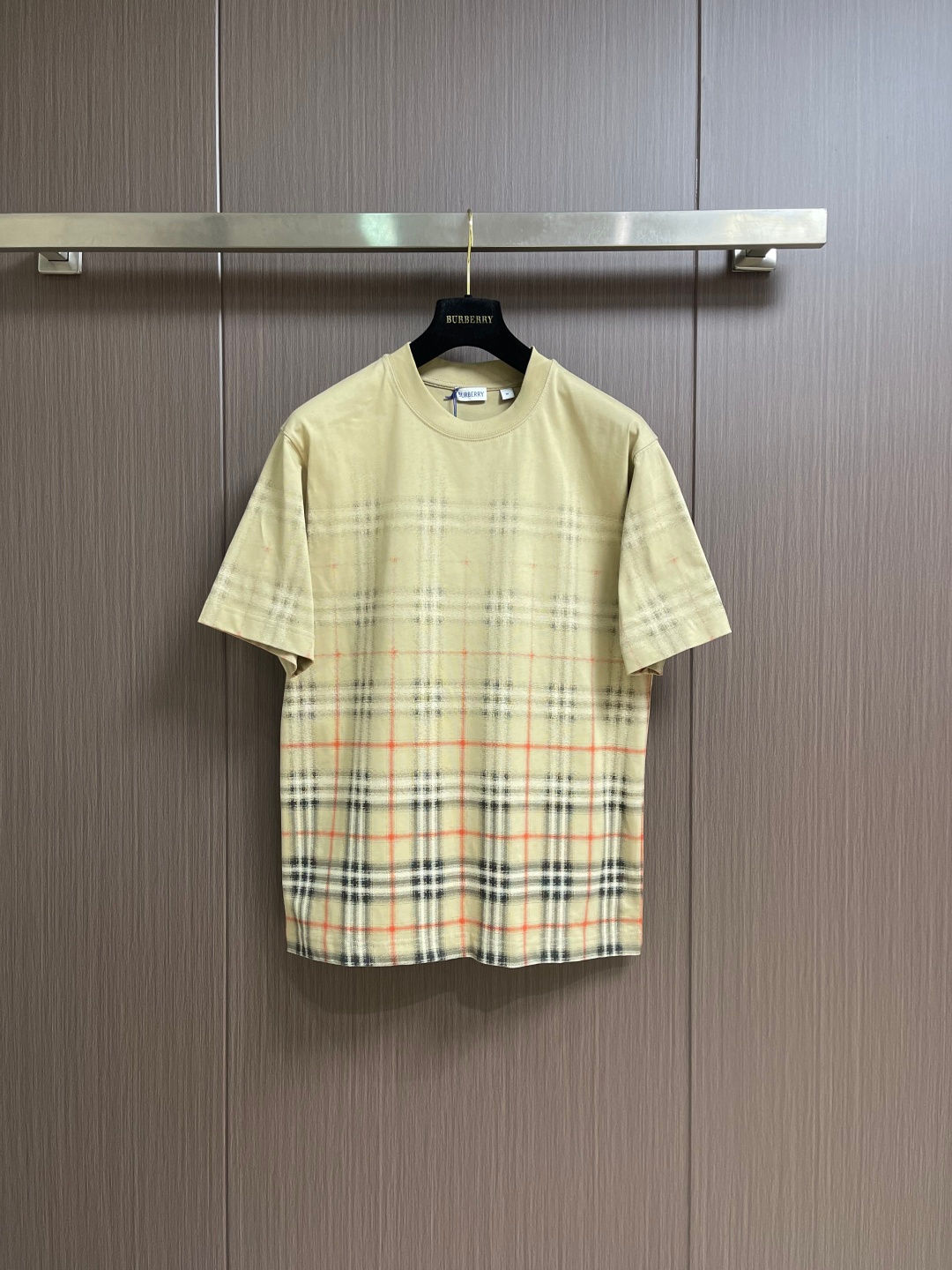 Burberry T-Shirt