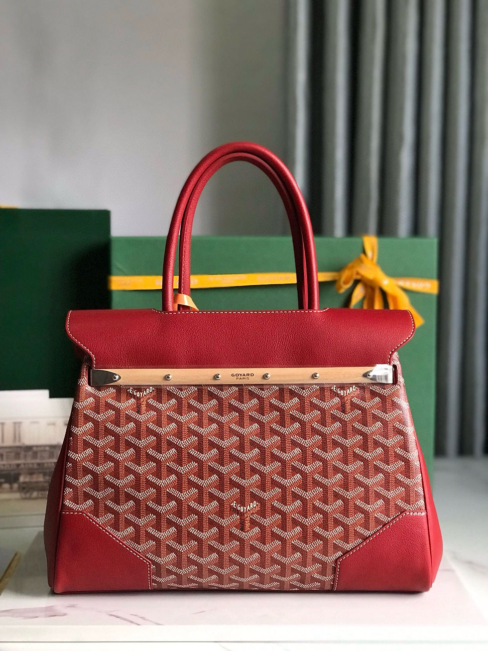 Thumbnail: Goyard Saïgon tote bag
