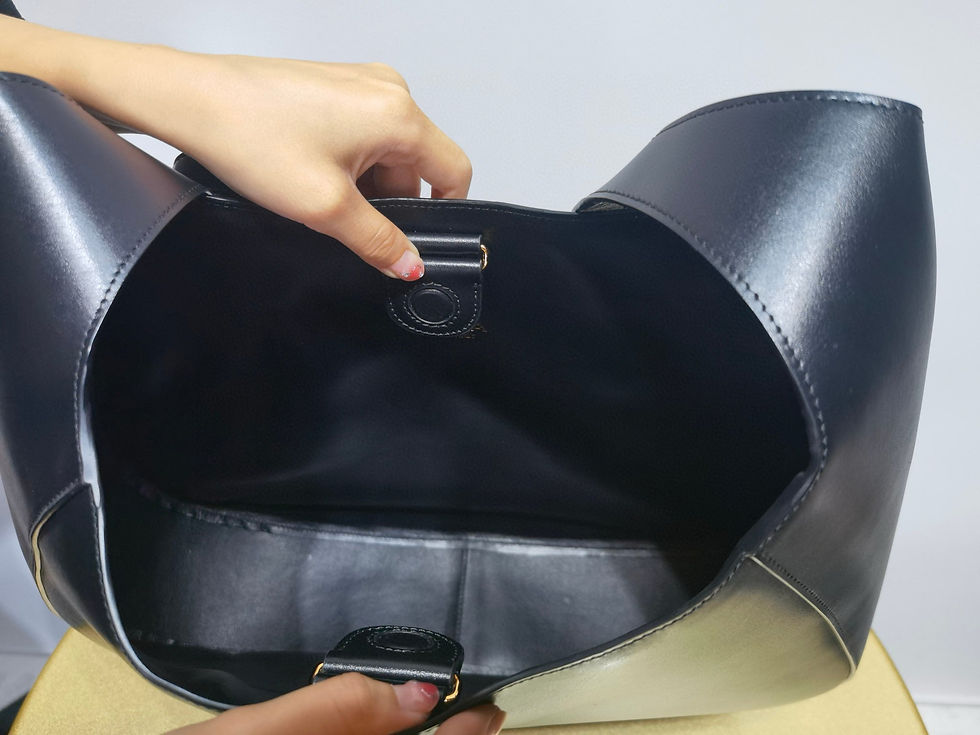 Thumbnail: Prada Hobo Bag