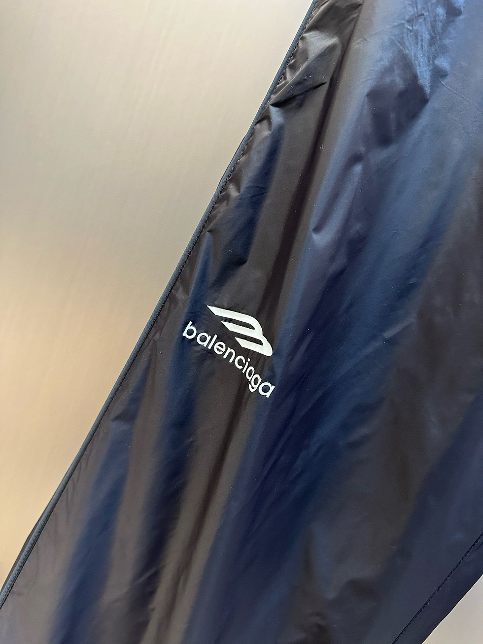 Thumbnail: Balenciaga Pantalon Nylon – Logo Sport Zippé