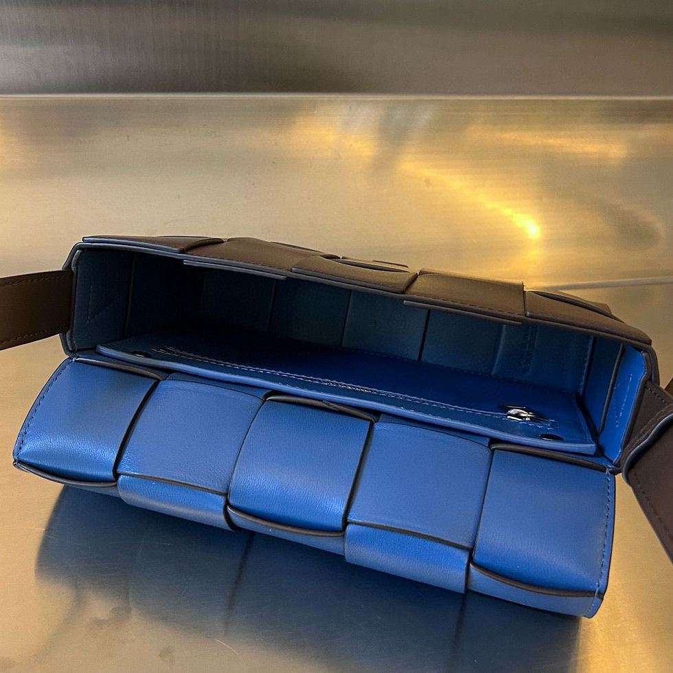 Thumbnail: Bottega Veneta Intrecciato Cassette Bag