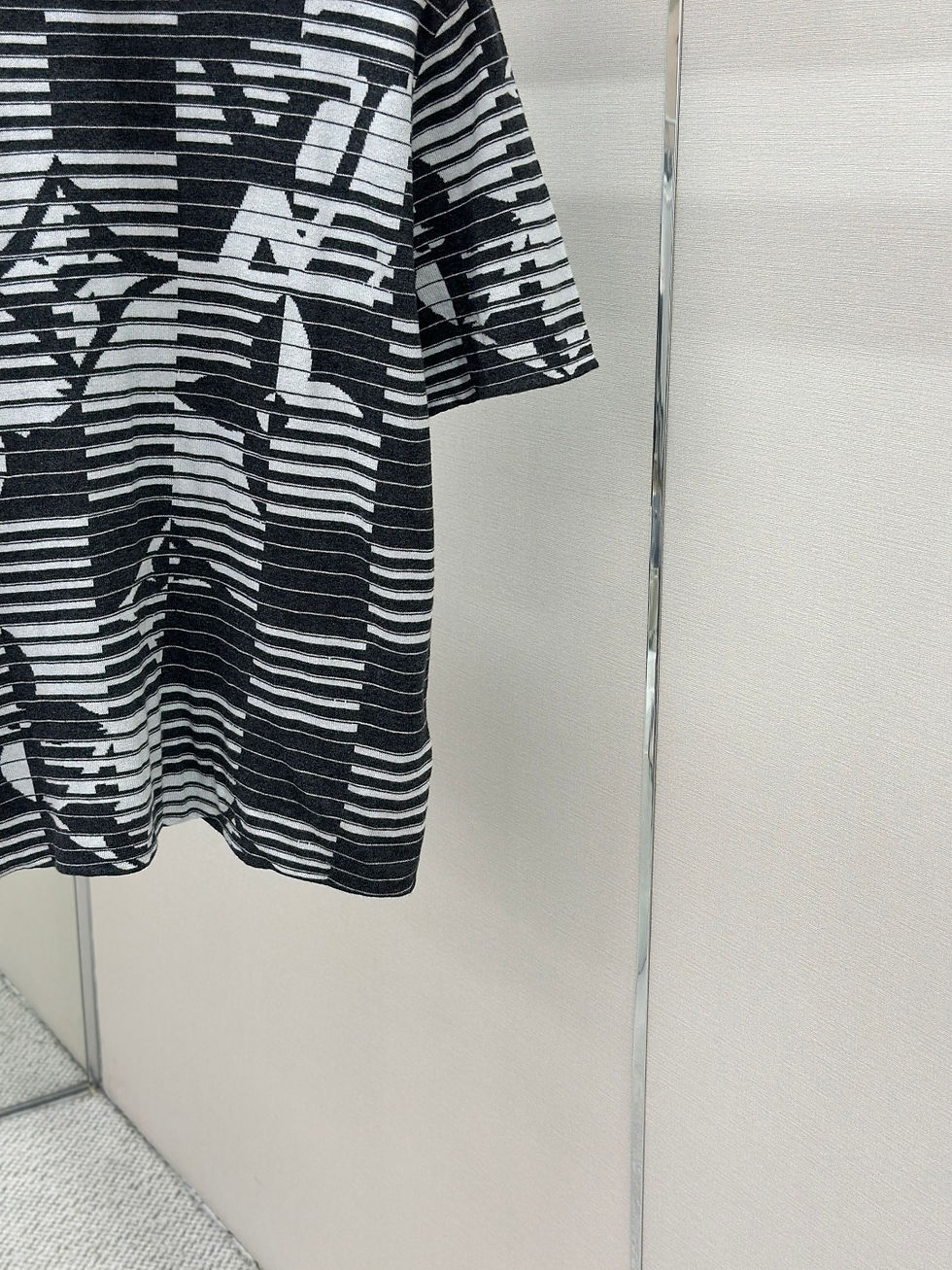 Thumbnail: Louis Vuitton T-Shirt