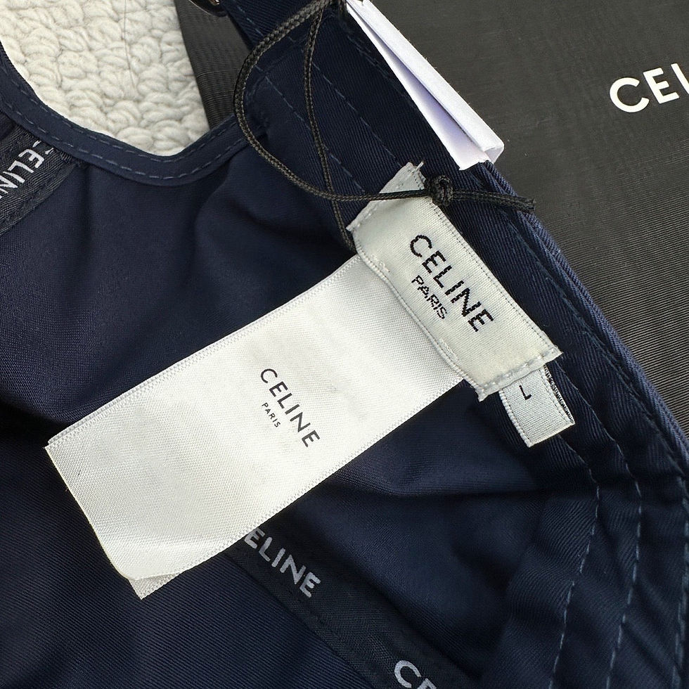 Thumbnail: Celine Cap 539 — Rust