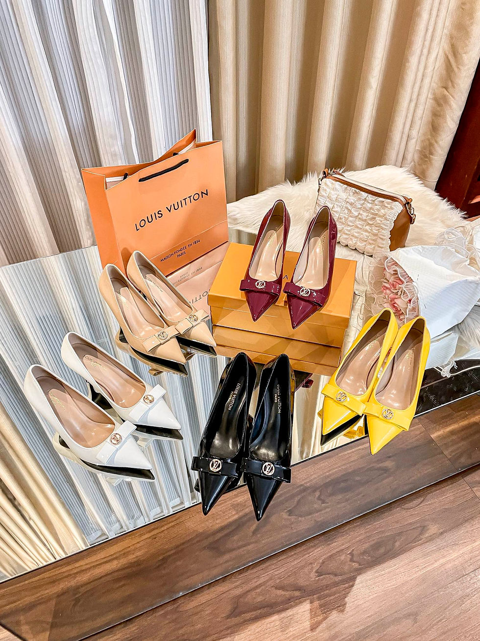 Thumbnail: Louis Vuitton Women Heel