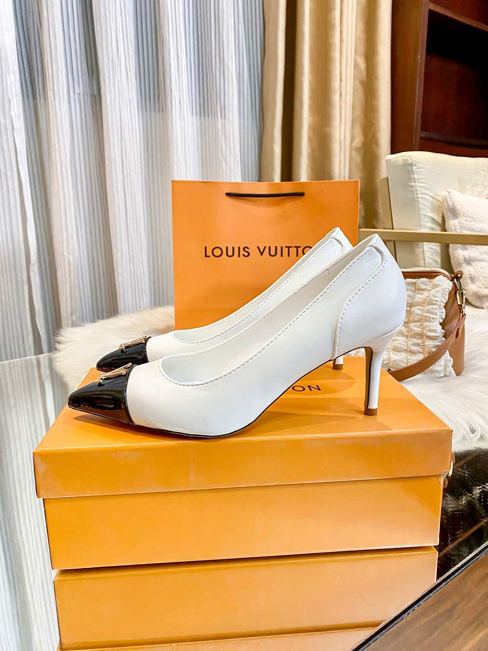 Thumbnail: Louis Vuitton Women Heel