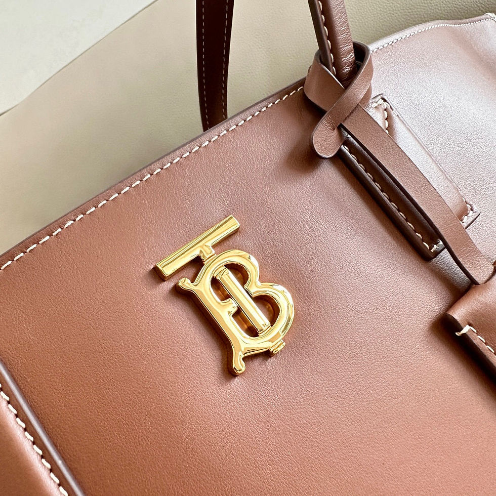 Thumbnail: Burberry Tote 83