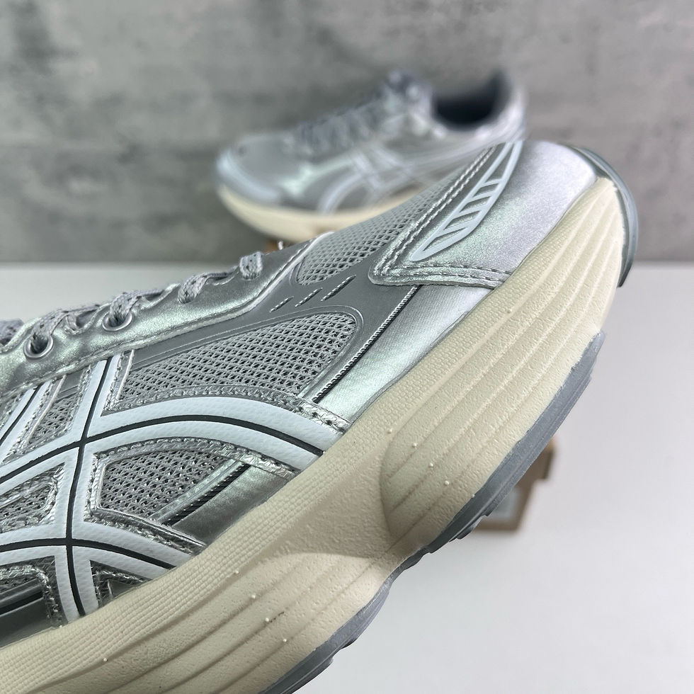 Thumbnail: ASICS Gel Kinetic Fluent 5