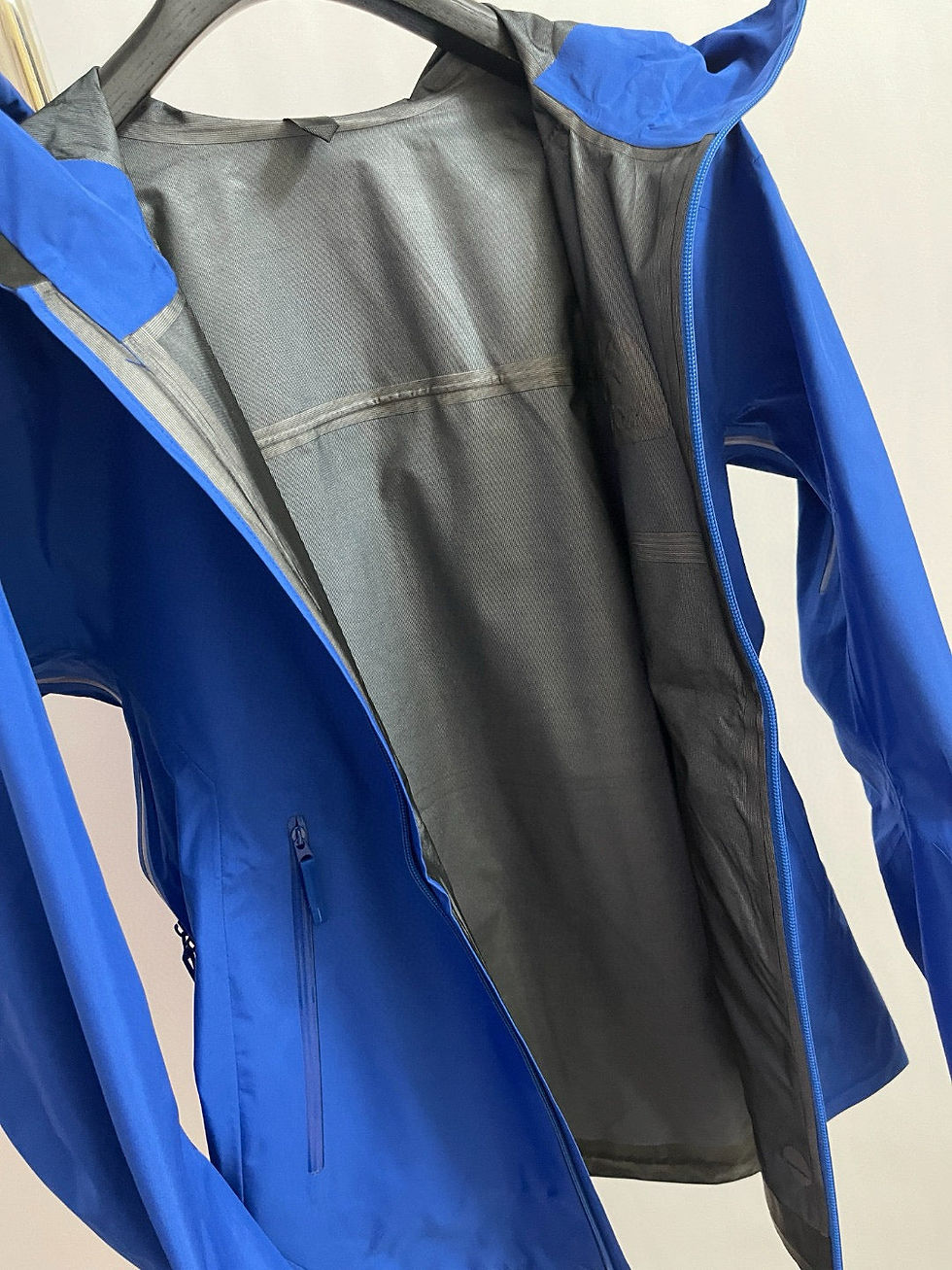 Thumbnail: Arc'teryx Jacket — Off-White