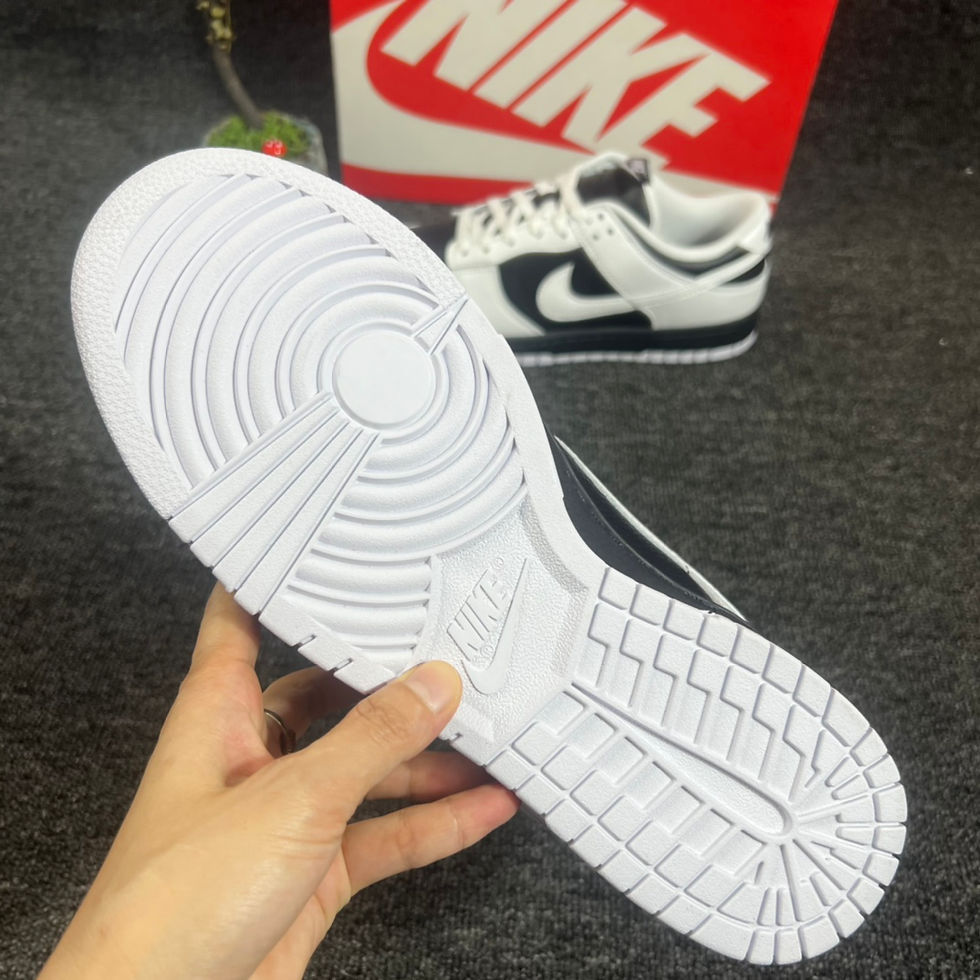Thumbnail: NKE Dunk Low 93
