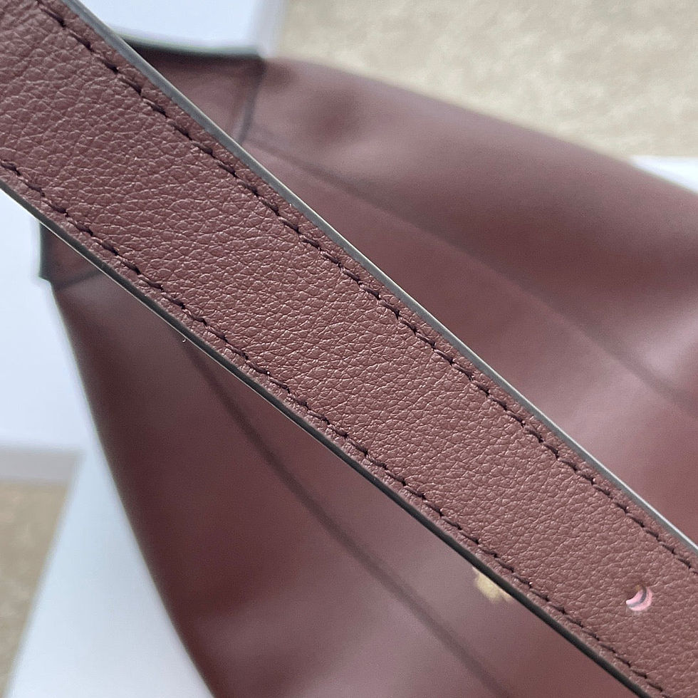 Thumbnail: Celine Handbag 496