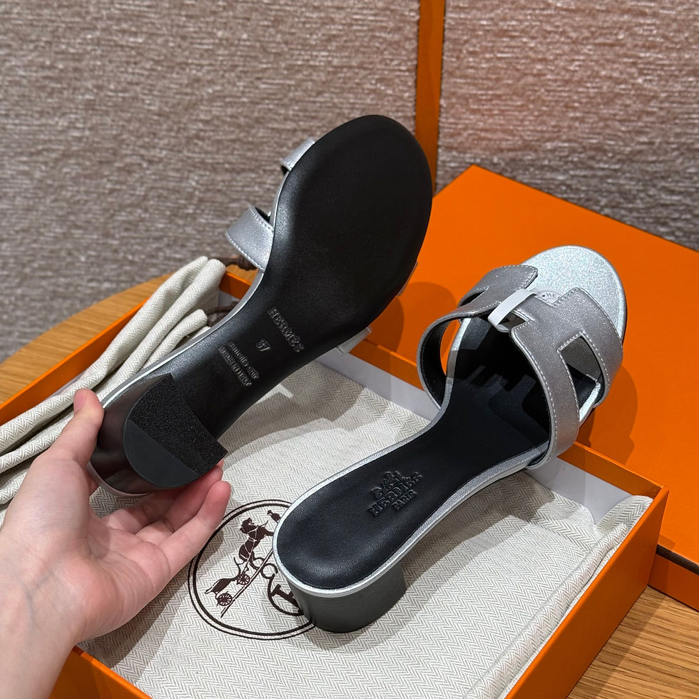 Thumbnail: Hermes Women Heeled Sandal — Sage