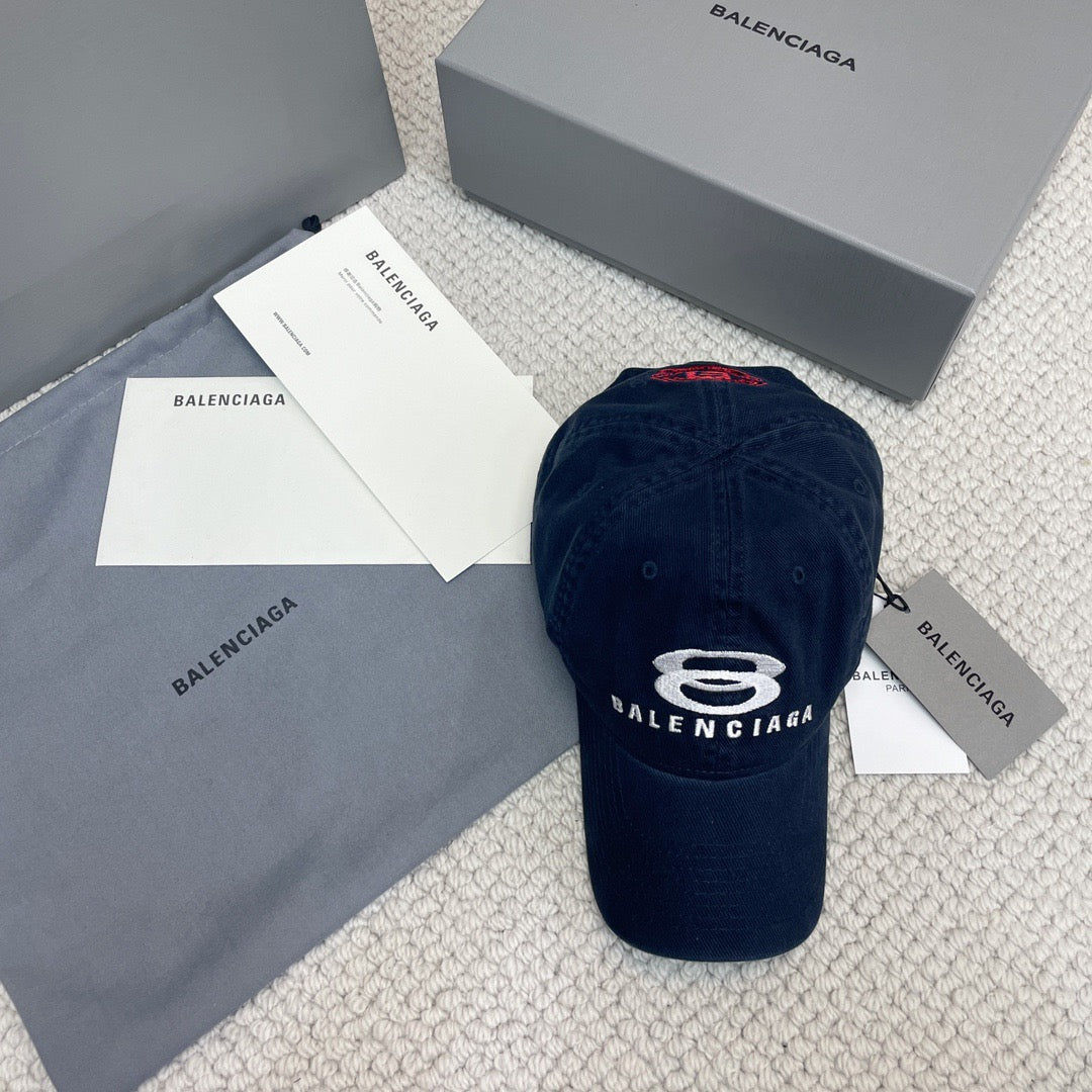 Balenciaga Cap 569 — Bone