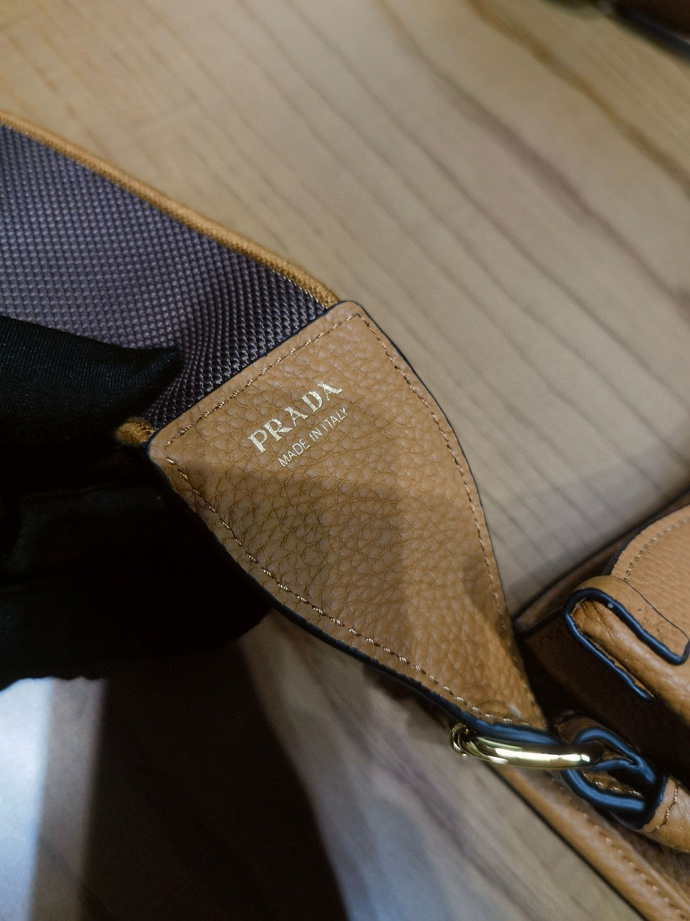 Thumbnail: PD Mini Leather Shoulder Bag 30x28x12cm — White
