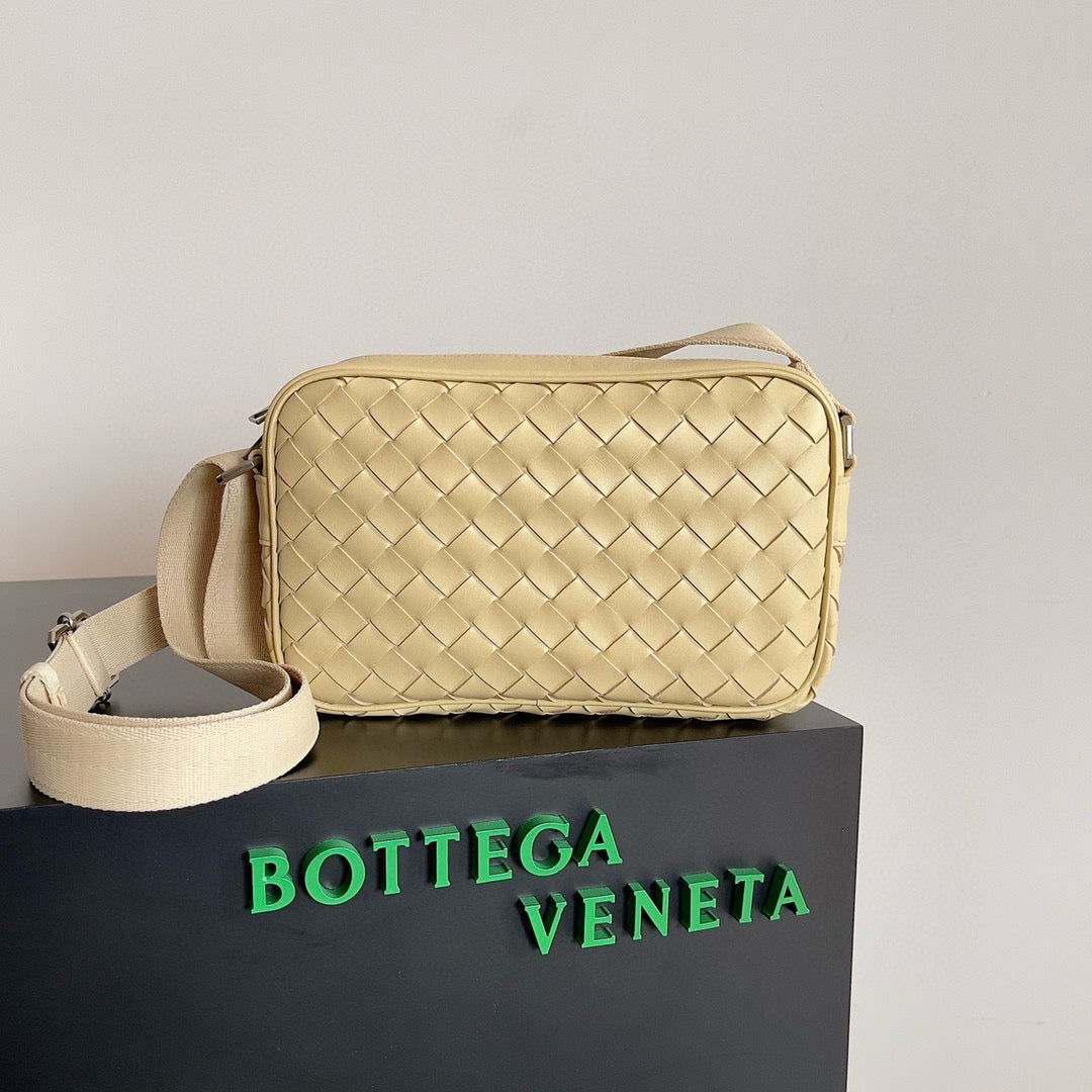 Bottega Veneta Messenger Bag