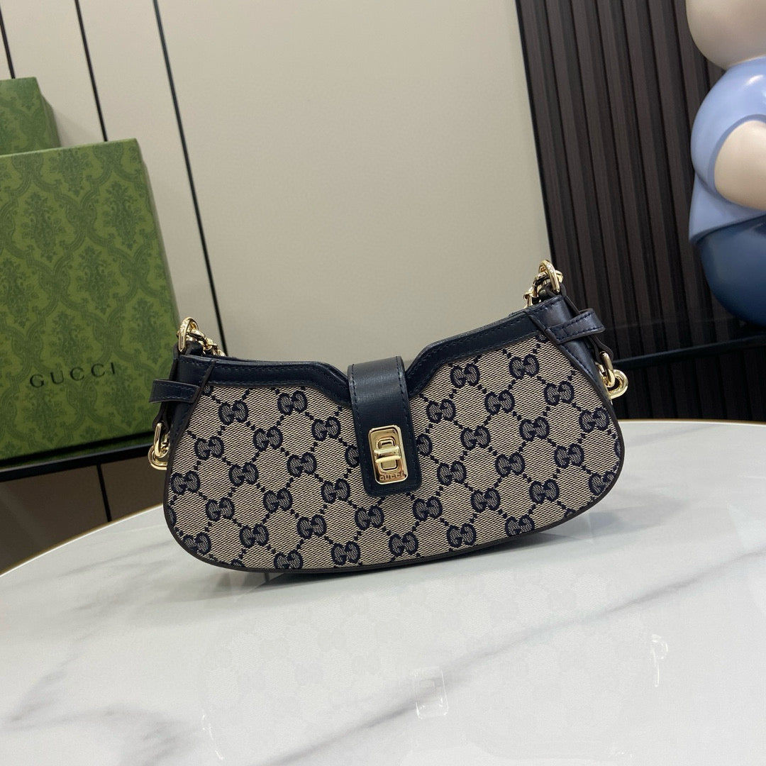 Gucci Shoulder Bag