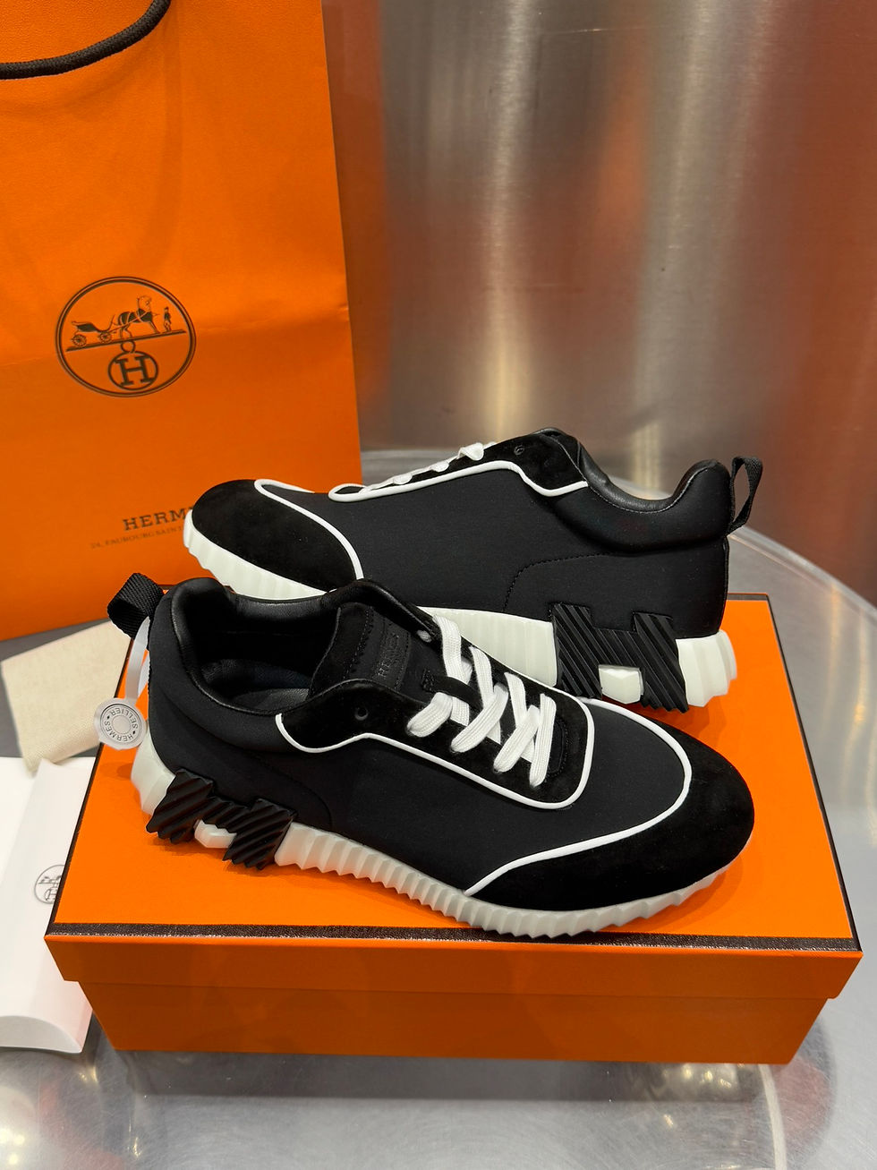 Thumbnail: HERM Sneaker 51