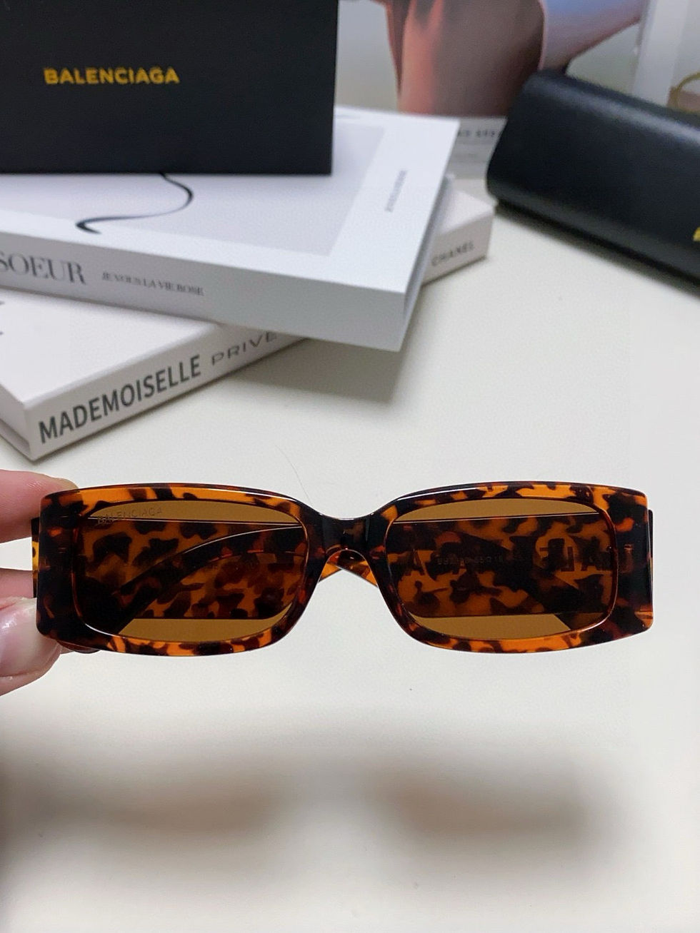 Thumbnail: Balenciaga Sunglasses — Tortoise