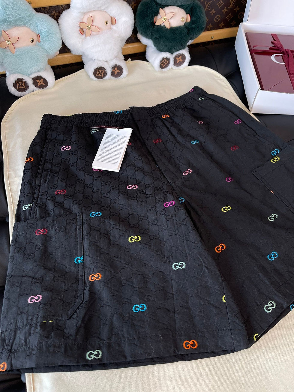Thumbnail: Gucci Short Pants — Off-White