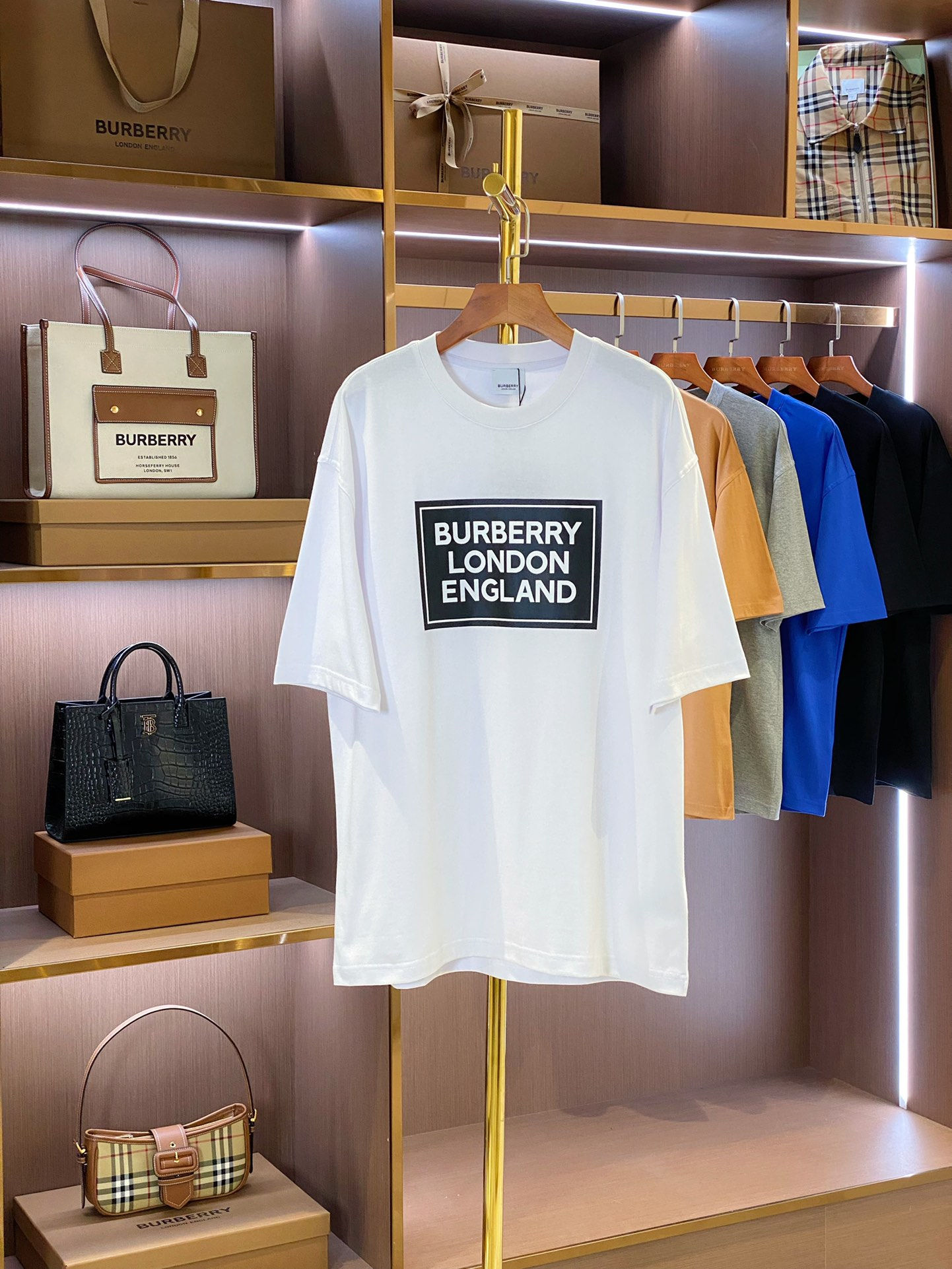 Burberry T-Shirt