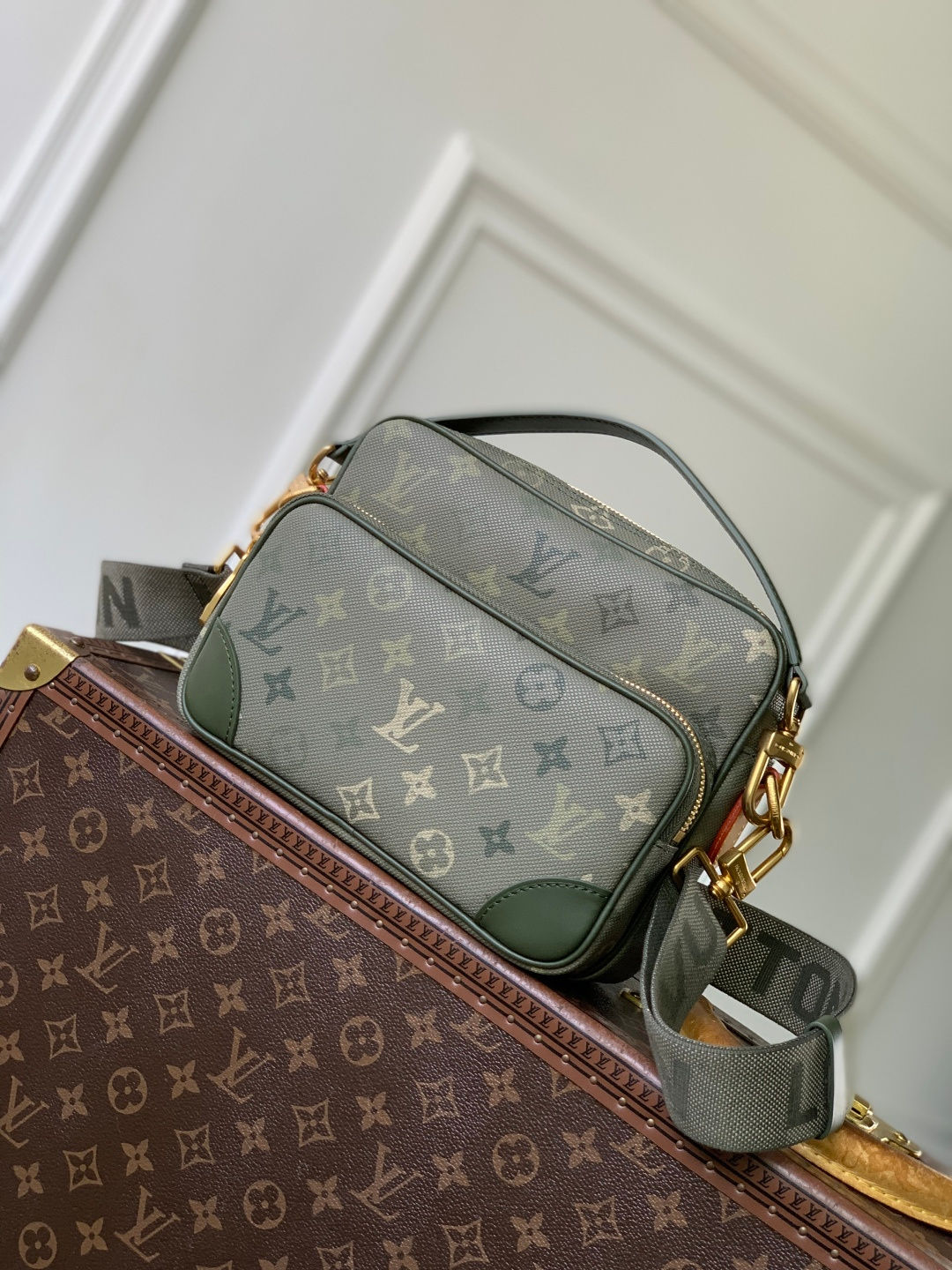 Louis Vuitton Nil