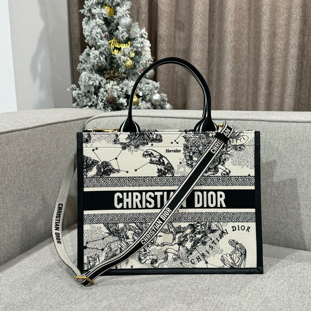 Dior Tote Bag 53