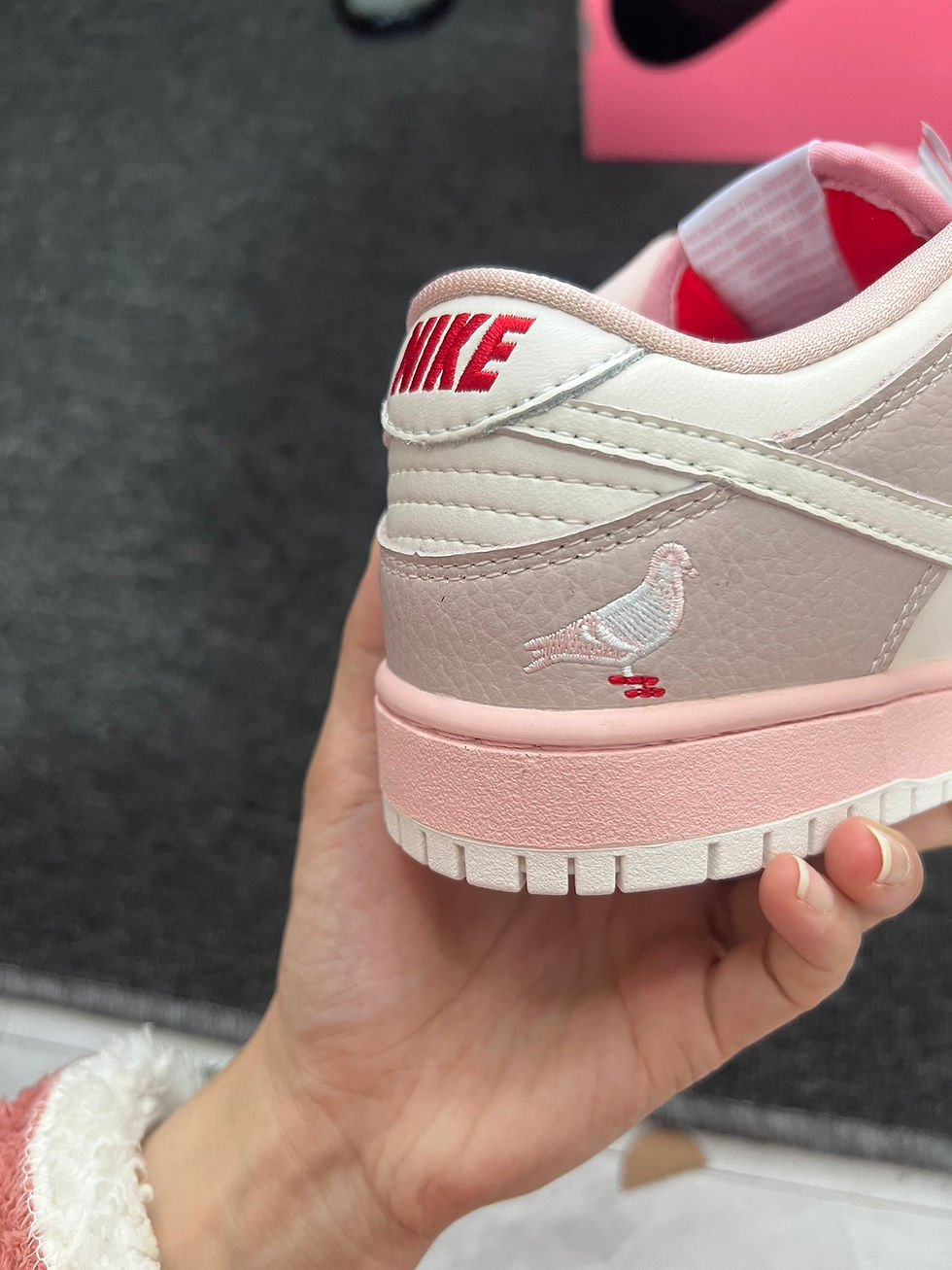 Thumbnail: Nike Dunk Low