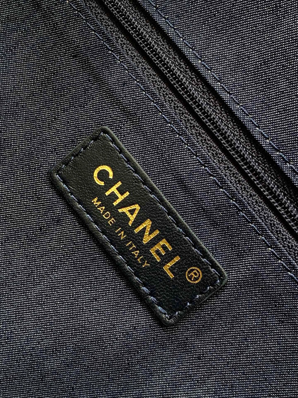 Thumbnail: Chanel Bowling Bag