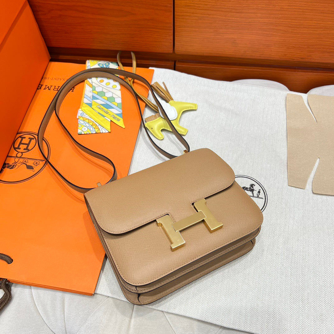 Hermes Constance 19