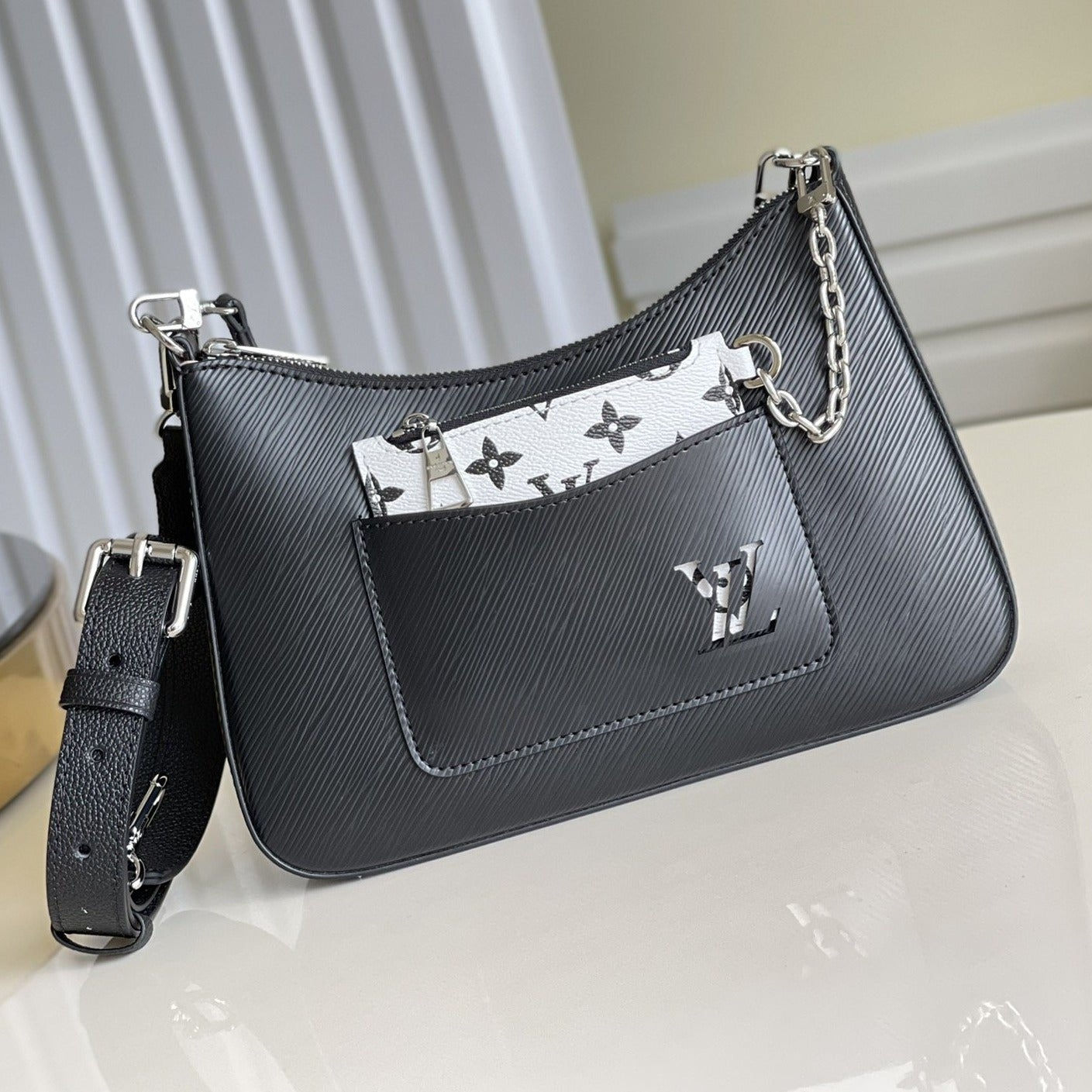 Louis Vuitton MARELLE 25 BLACK EPI GRAINED COWHIDE LEATHER