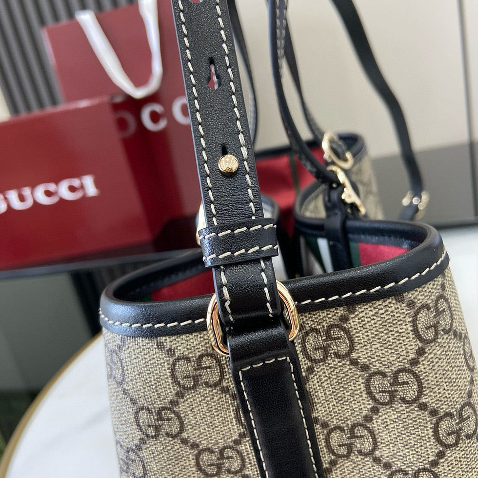 Thumbnail: Gucci Emblem