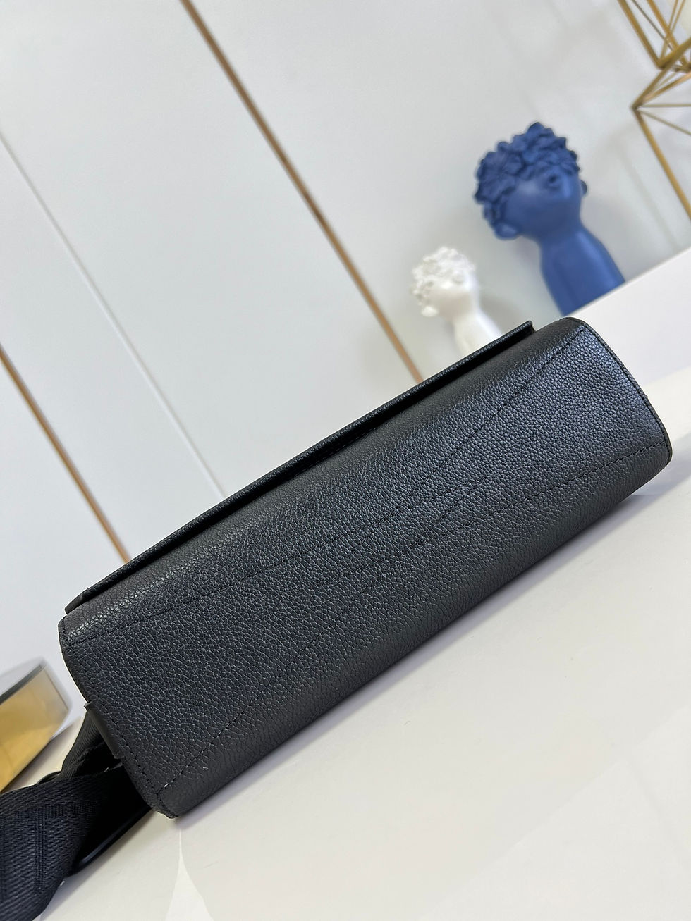 Thumbnail: Louis Vuitton Bag