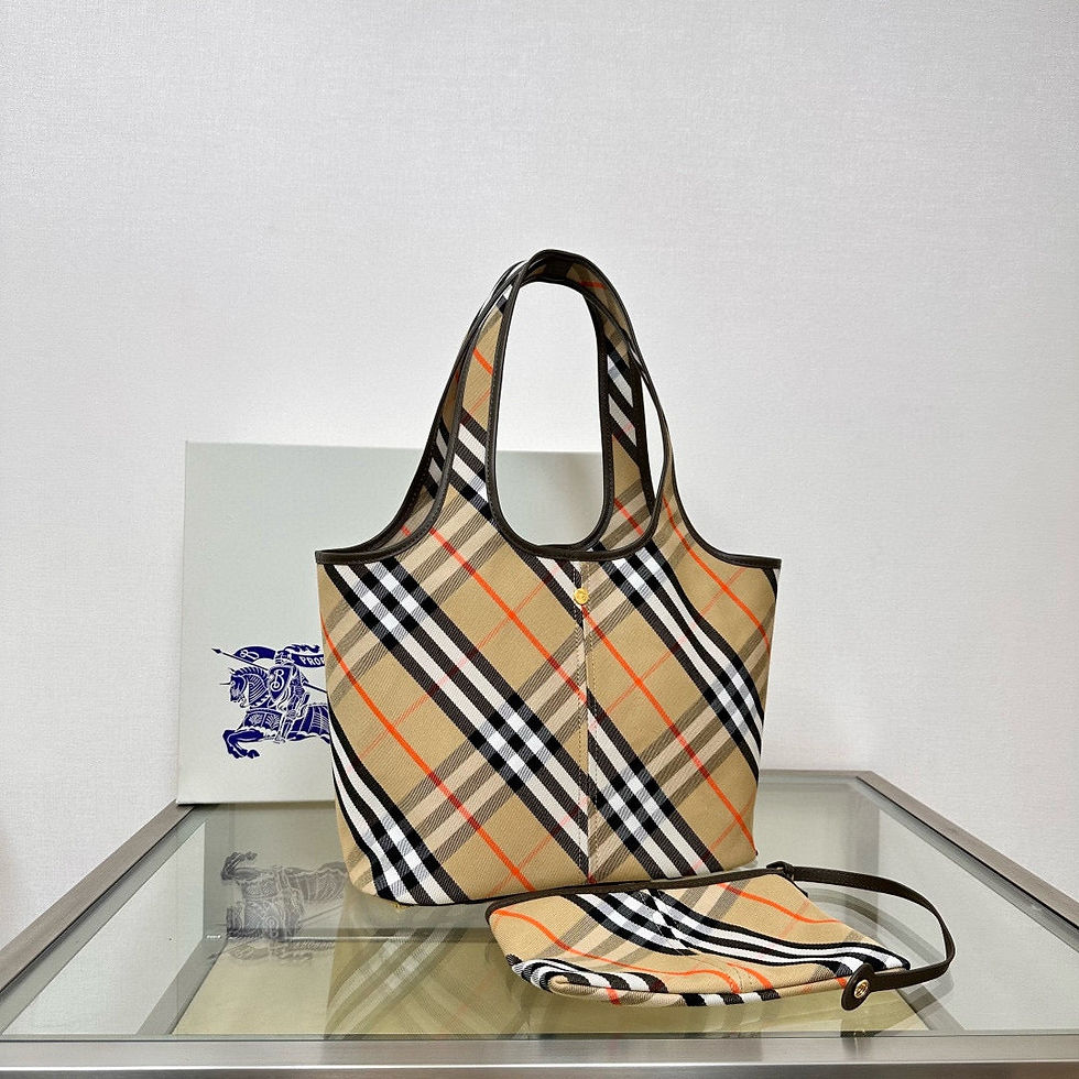 Thumbnail: Bb Check Cotton Small Tote Bag 121
