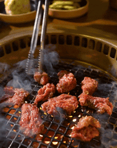 Gopchang-Story_K-BBQ-Experience.gif