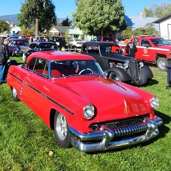 Classic cars displayed at the Marcus Cider Fest car show