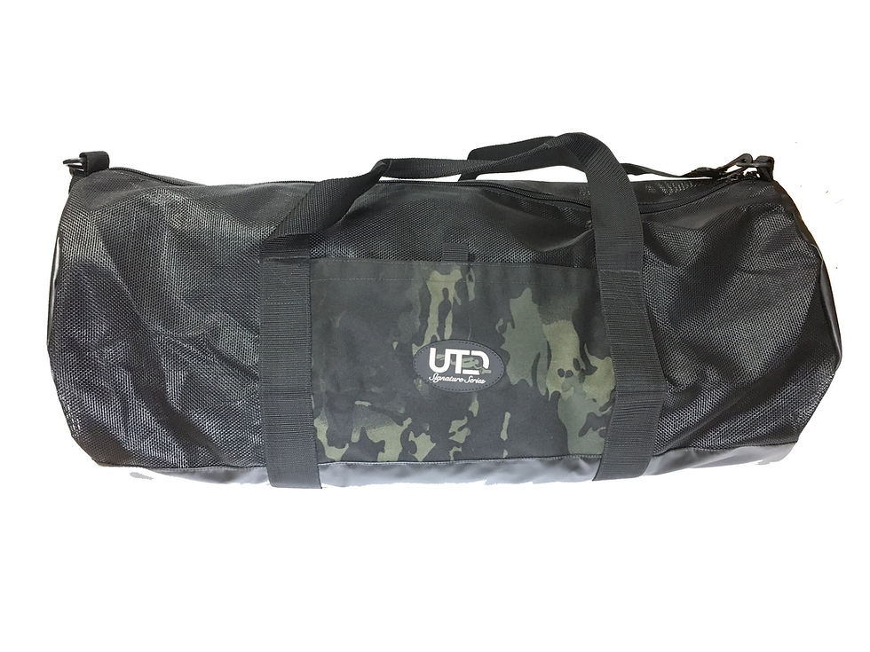 Thumbnail: Ultimate Camo Mesh Gear Bag