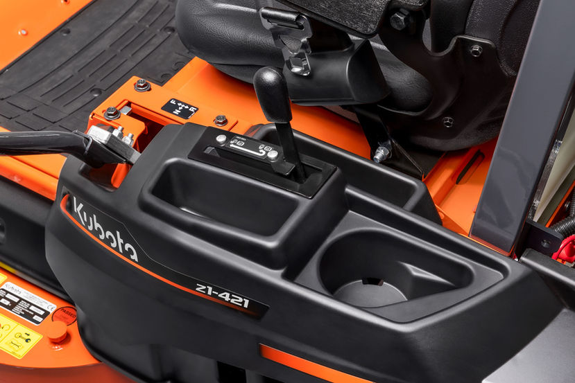 Kubota Z1-421 Ride on Mower