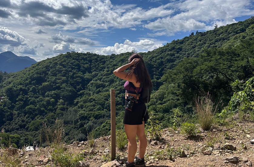 ¿Cómo así que me tengo que comportar como una señorita?