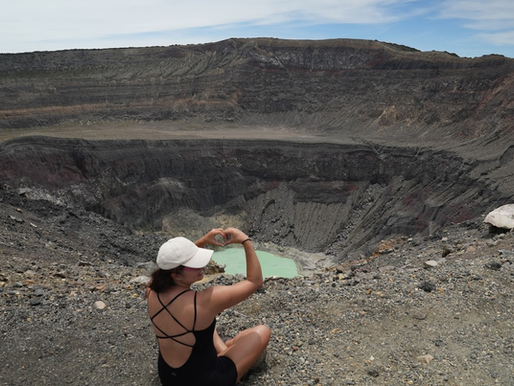 Volcán Ilamatepec y Lago Coatepeque en El Salvador