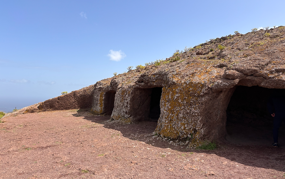 Cuatro Puertas caves, Gran Canaria