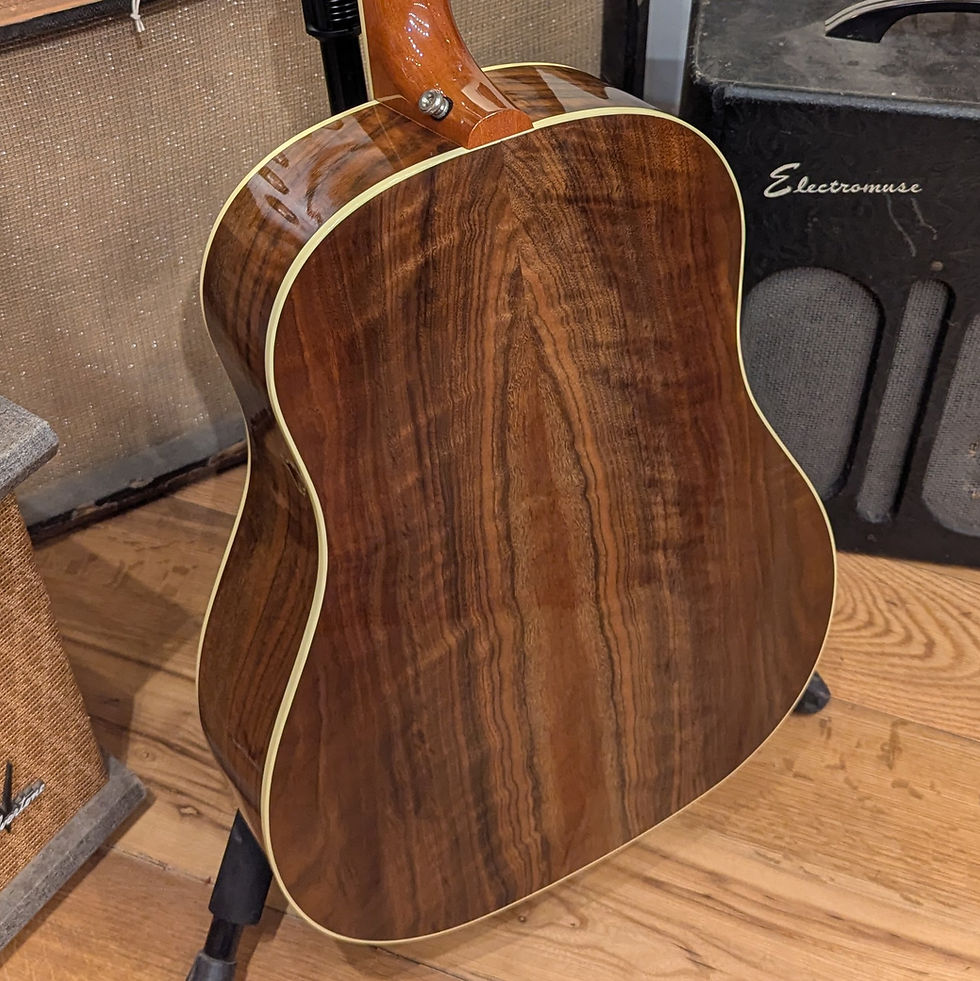 Thumbnail: Gibson Custom Shop J-45 Walnut
