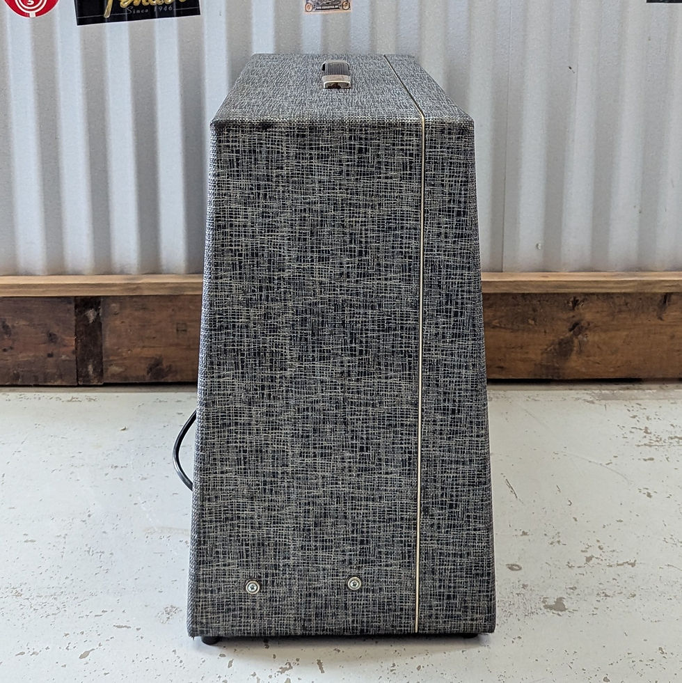 Thumbnail: Supro S6420 Thunderbolt