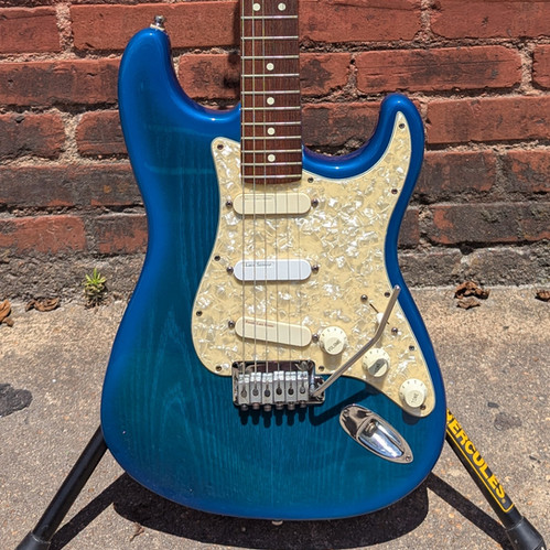 1994 Fender Stratocaster Plus Deluxe Blue Metal Burst | Classic