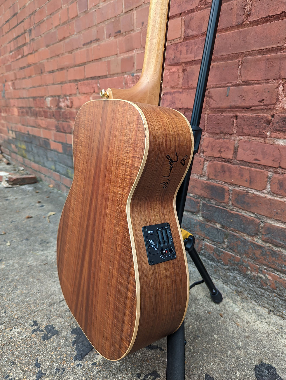 Thumbnail: 2005/08 Maton EBG808 Signed by Tommy Emmanuel