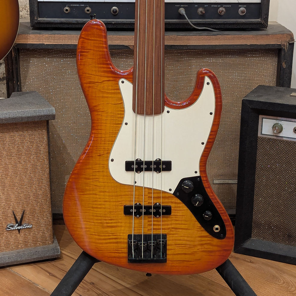 Thumbnail: Fender/Warmoth Fretless Jazz Bass