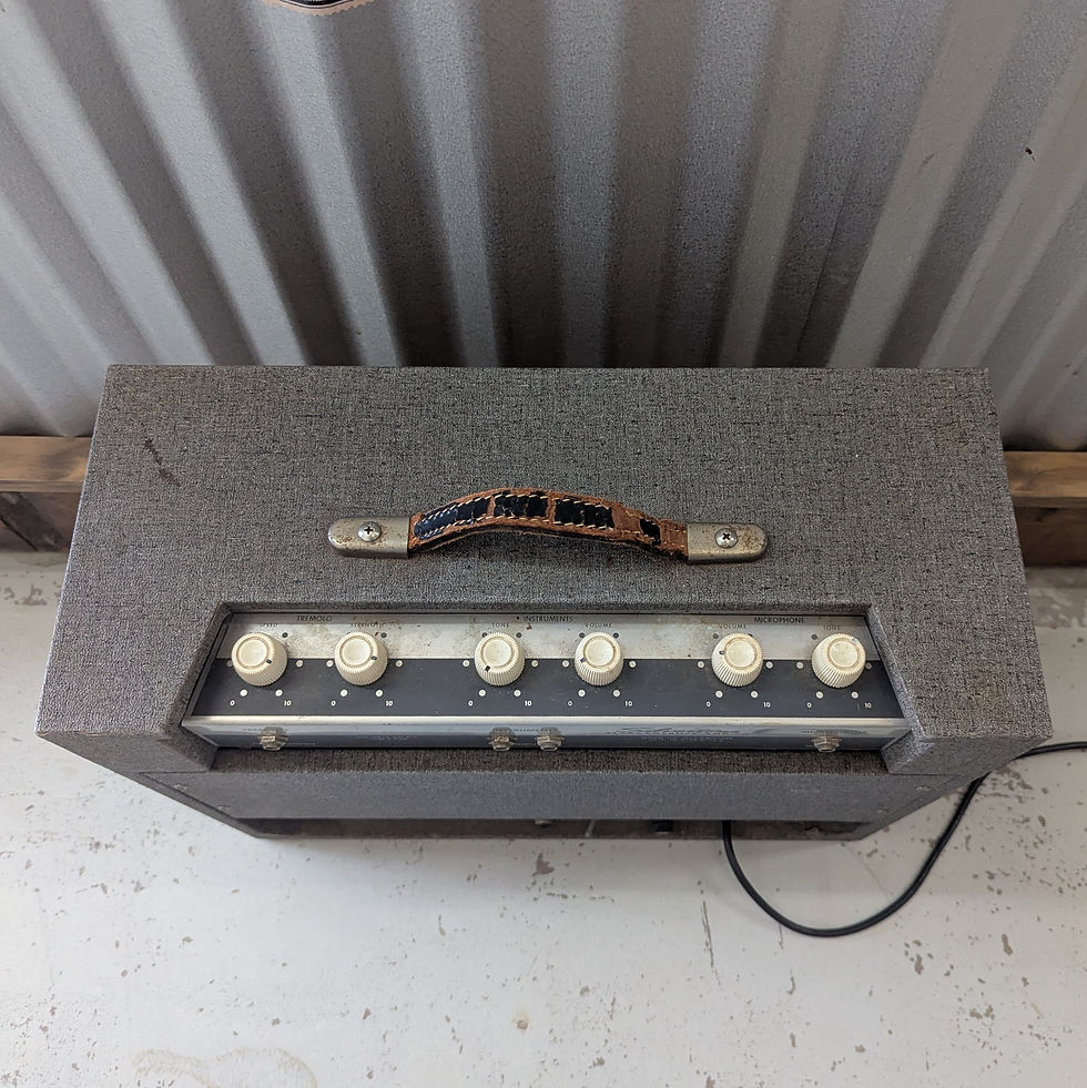 Thumbnail: 1960 Silvertone Model 1432