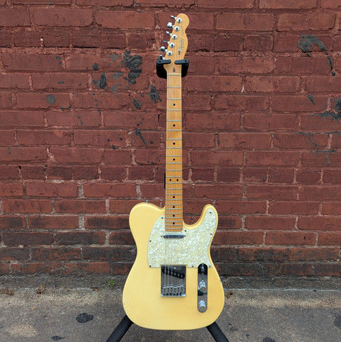 ギター Fender American Standard Telecaster Fender American Standard Telecaster - Blizzard Pearl | Sweetwater